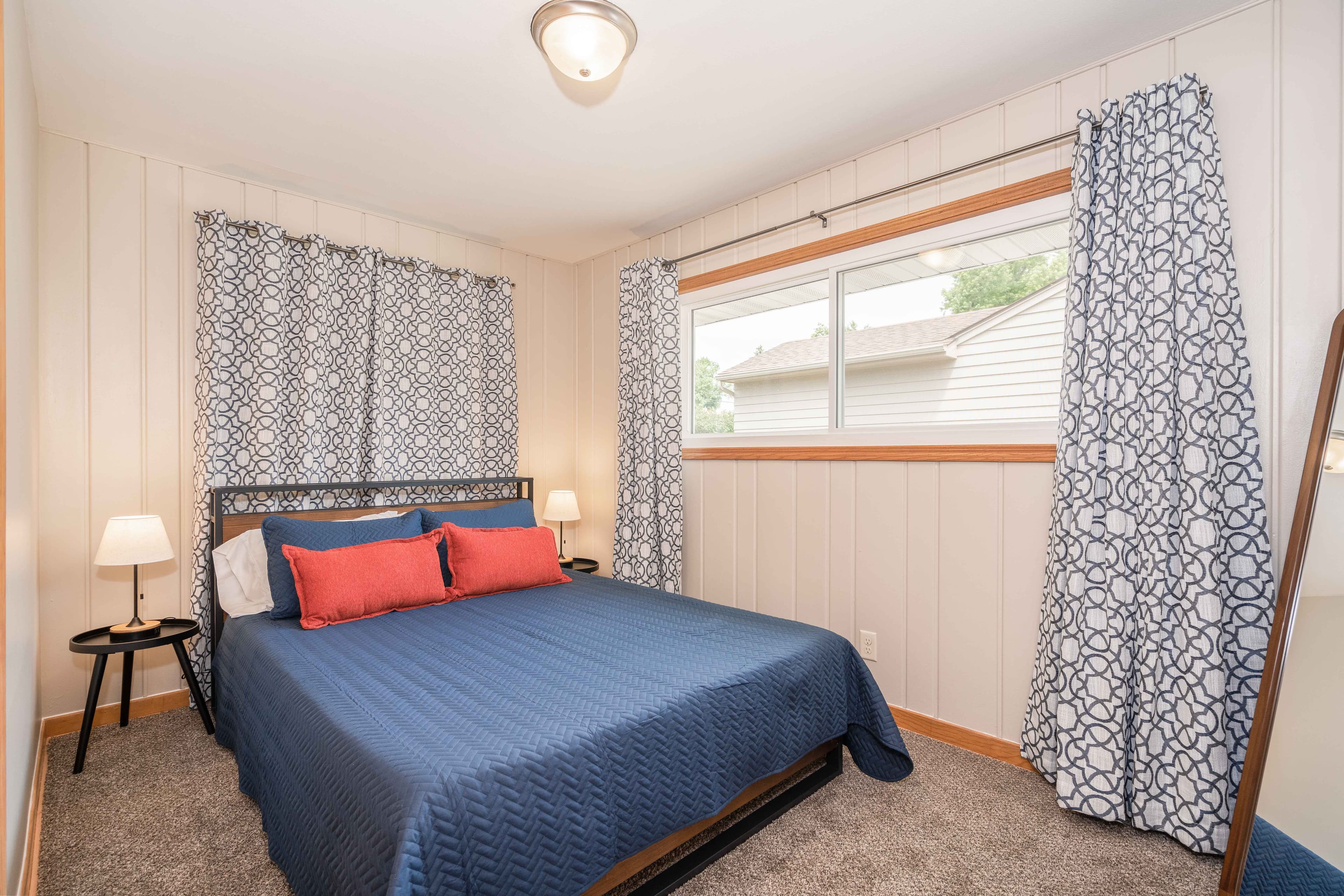 Second bedroom